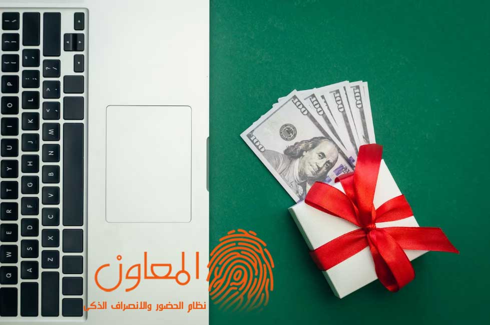 تلعب المكافآت والجزاءات دورًا هامًا في تحفيز الموظفين وتشجيعهم على تحقيق الأهداف وتحسين الأداء