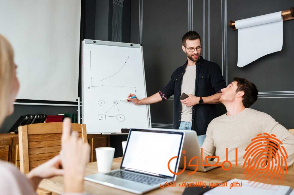 خمسة أسباب لتنظيم دورات تدريبية للموظفين على المهارات الجديدة في الشركة.